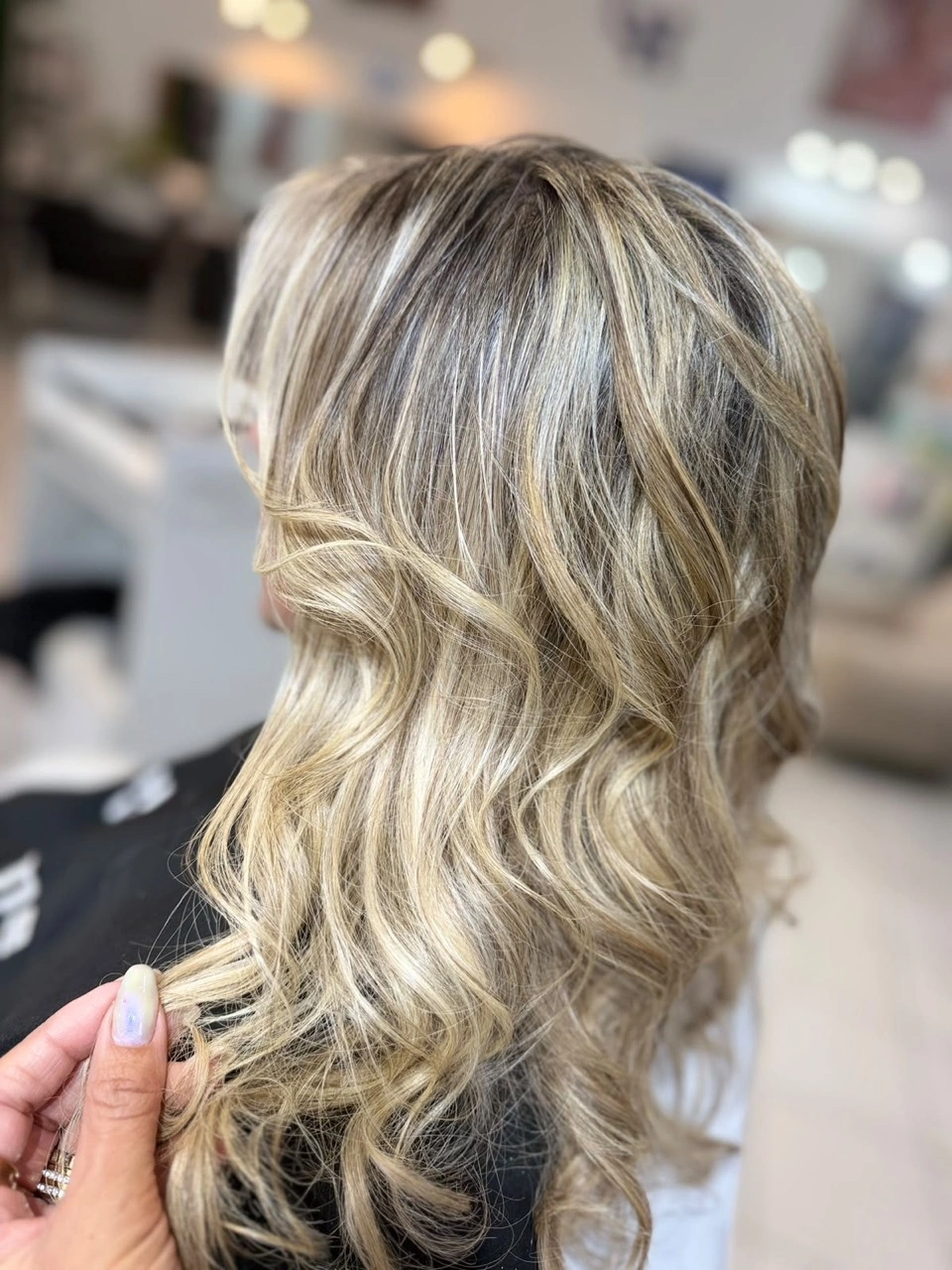 Rubio beige con ondas, foto elegida y compartida por Cecilia